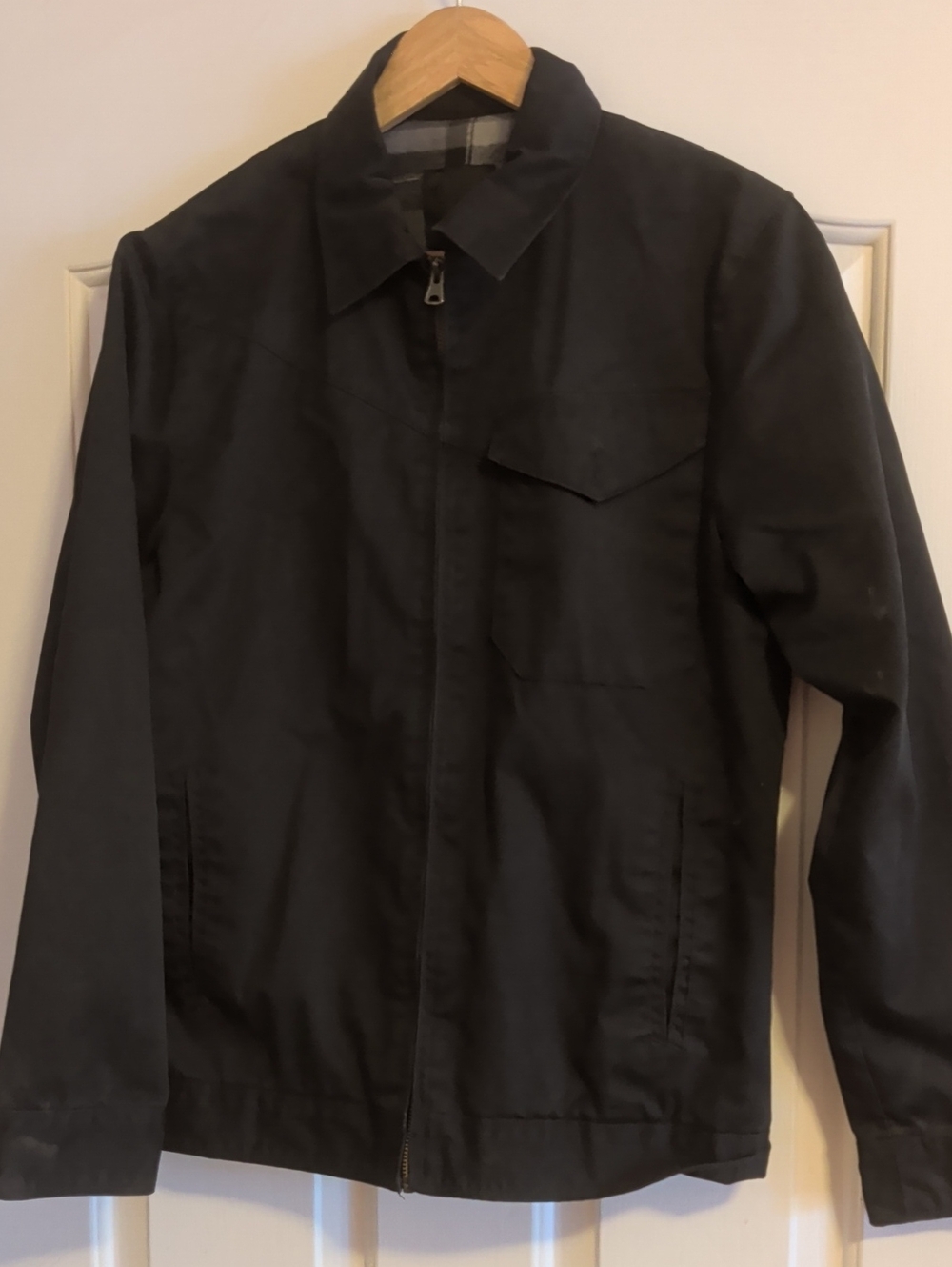 Volcom Black Lightweight Zip Jacket with Point Collar